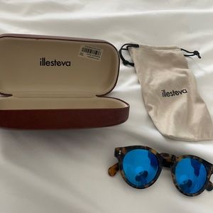 Ilesteva Leonard in Tortoise & Blue Mirrored sunglasses